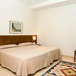 Aparthotel Lloyds Club 3*