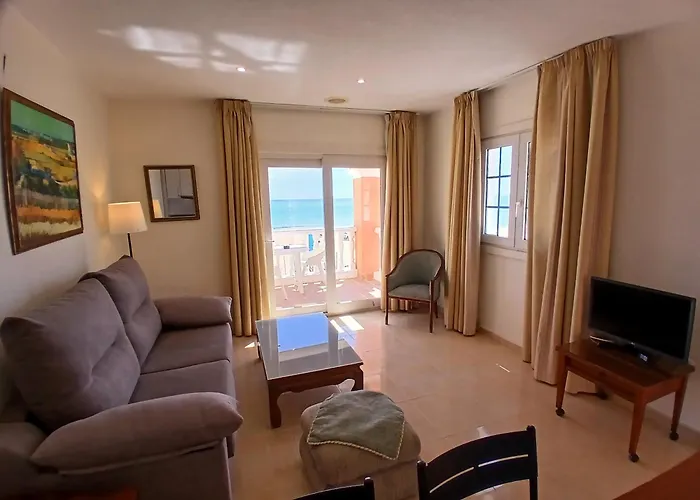 Lloyds Club تورّيفيِخا